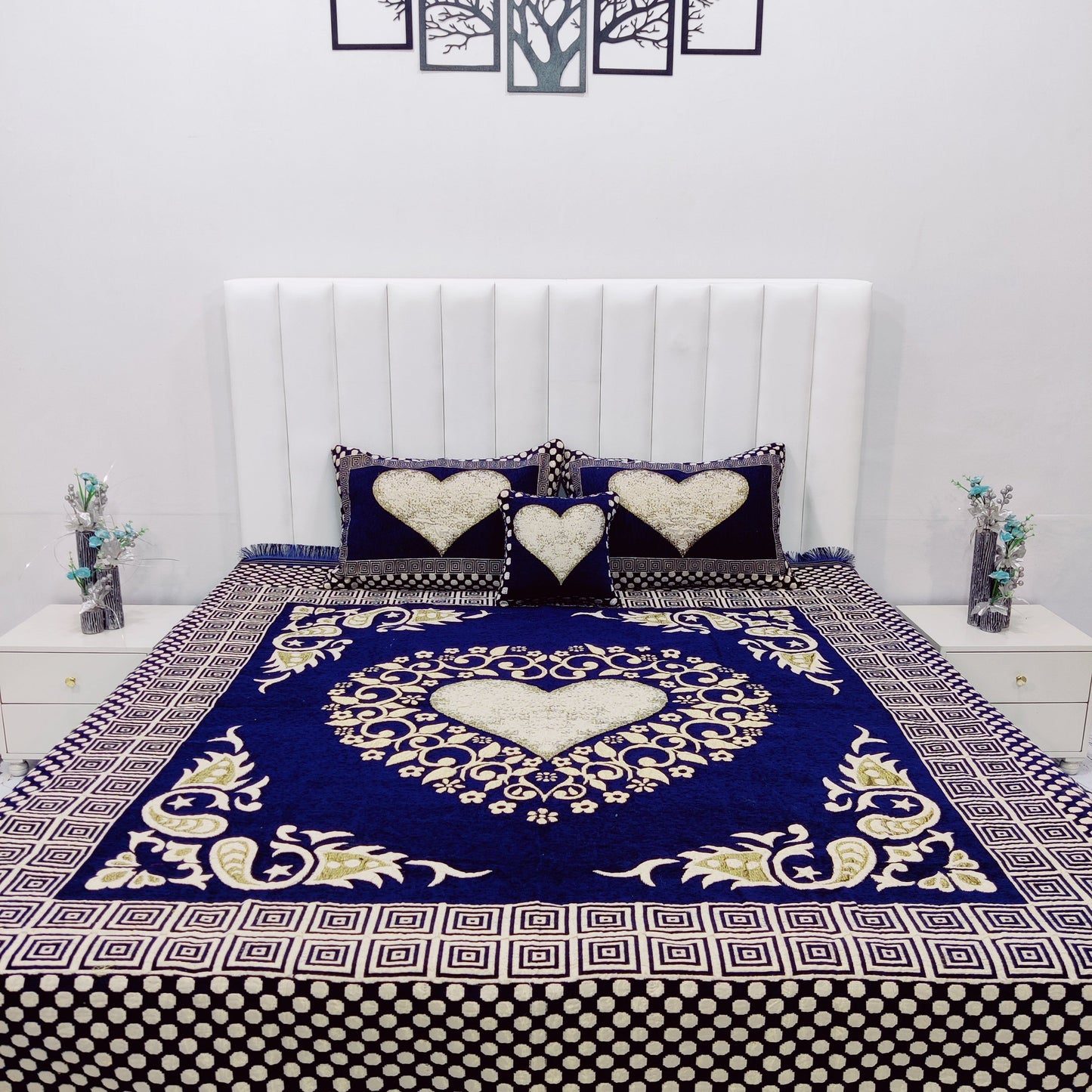 4 Pcs Velvet Jacquard Bedsheet v2.d6
