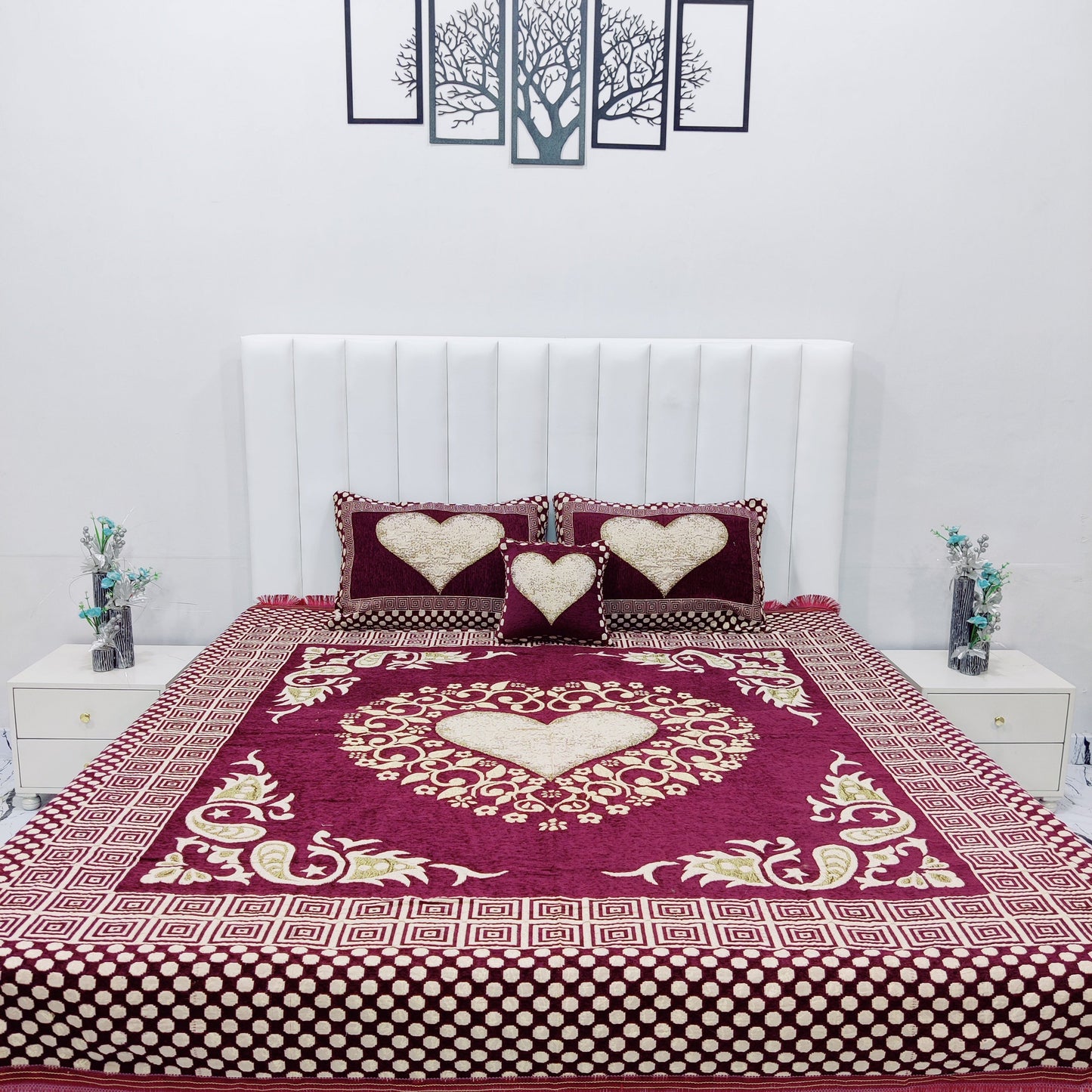 4 Pcs Velvet Jacquard Bedsheet v2.d1