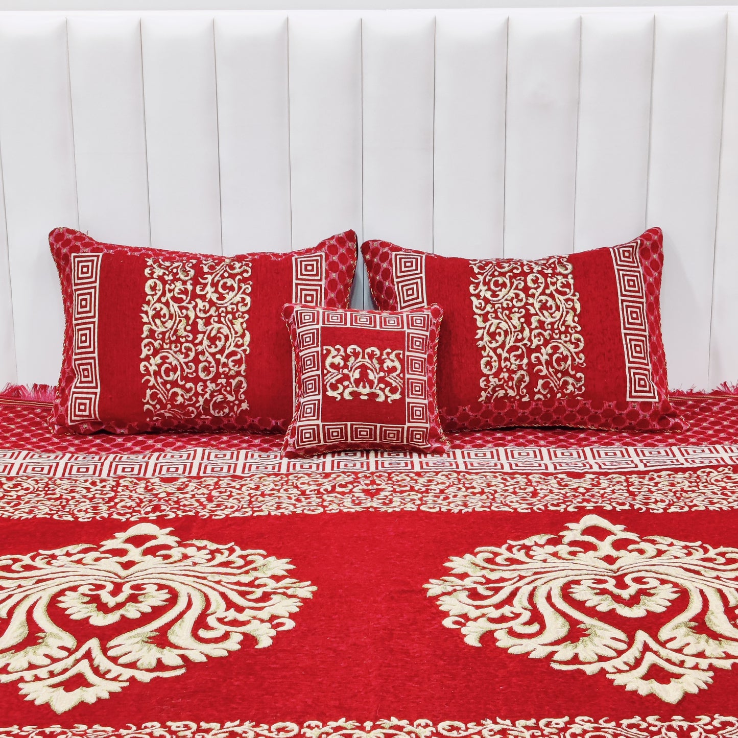 4 Pcs Velvet Jacquard Bedsheet v1.d7