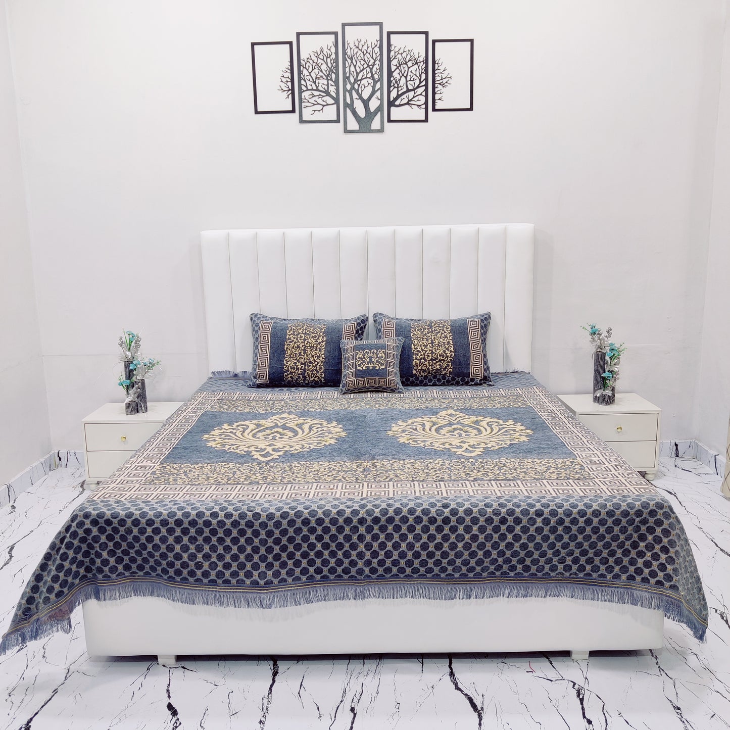 4 Pcs Velvet Jacquard Bedsheet v1.d6