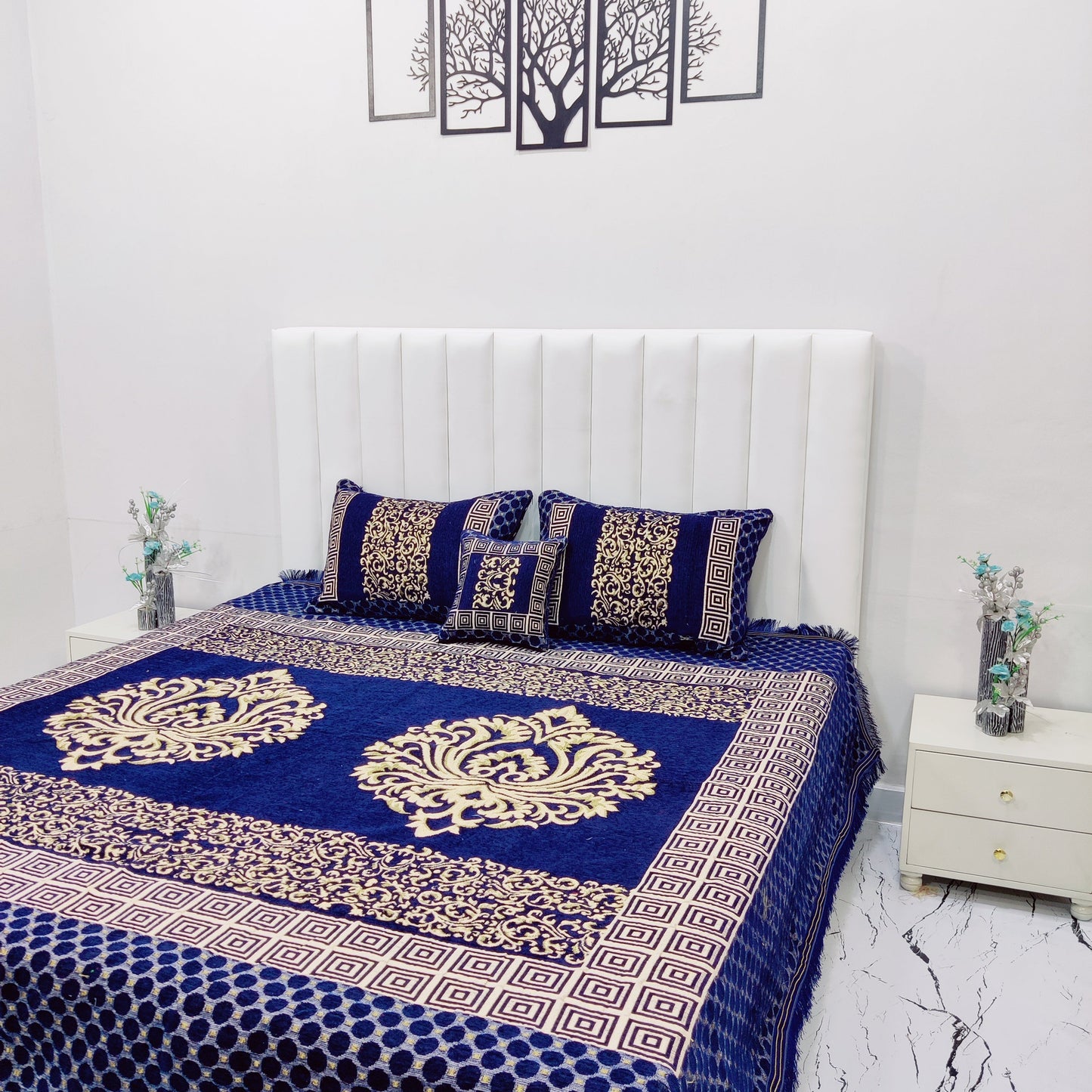 4 Pcs Velvet Jacquard Bedsheet v1.d4