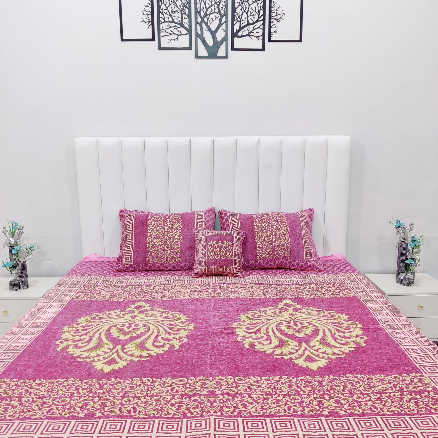 4 Pcs Velvet Jacquard Bedsheet v1.d5