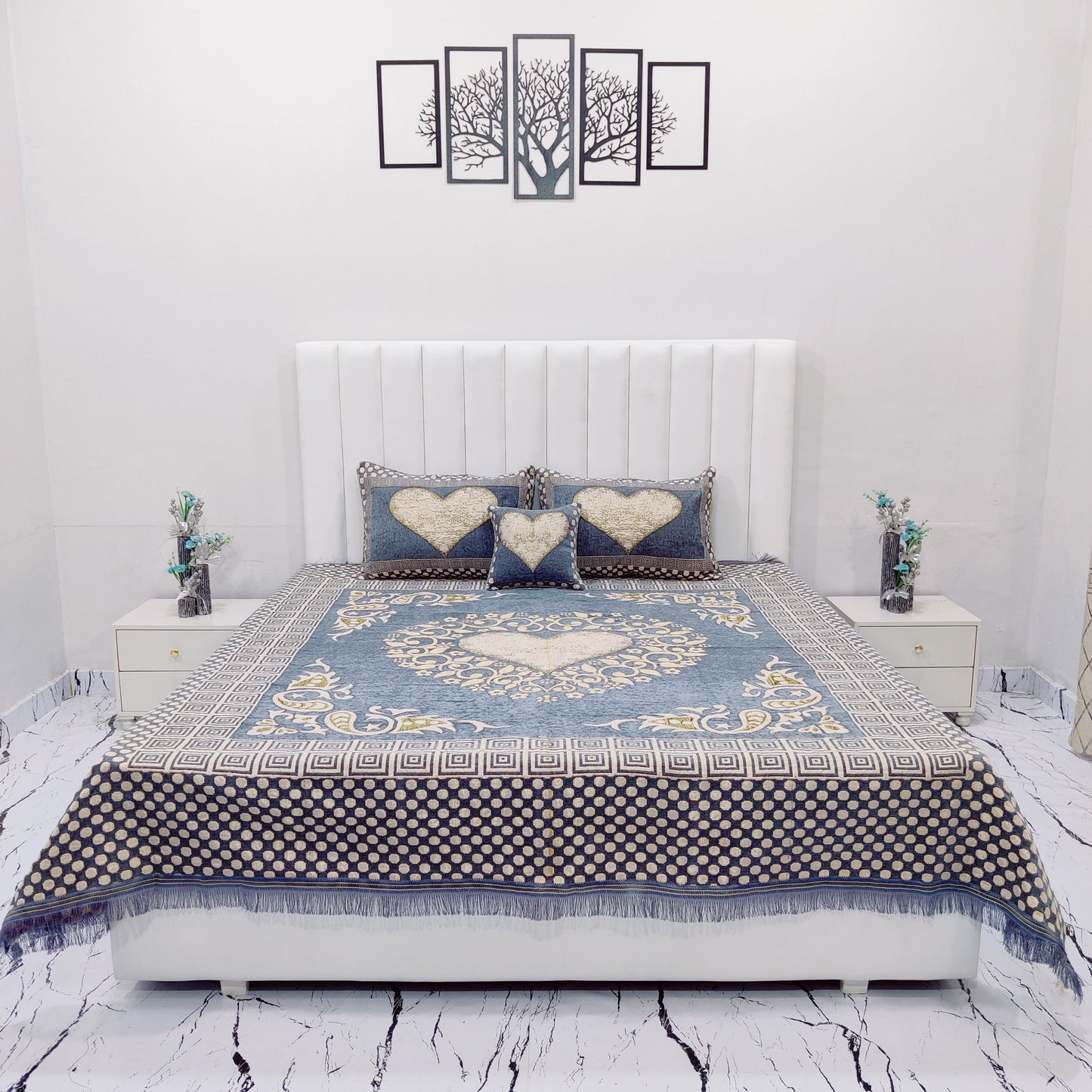 4 Pcs Velvet Jacquard Bedsheet v2.d4