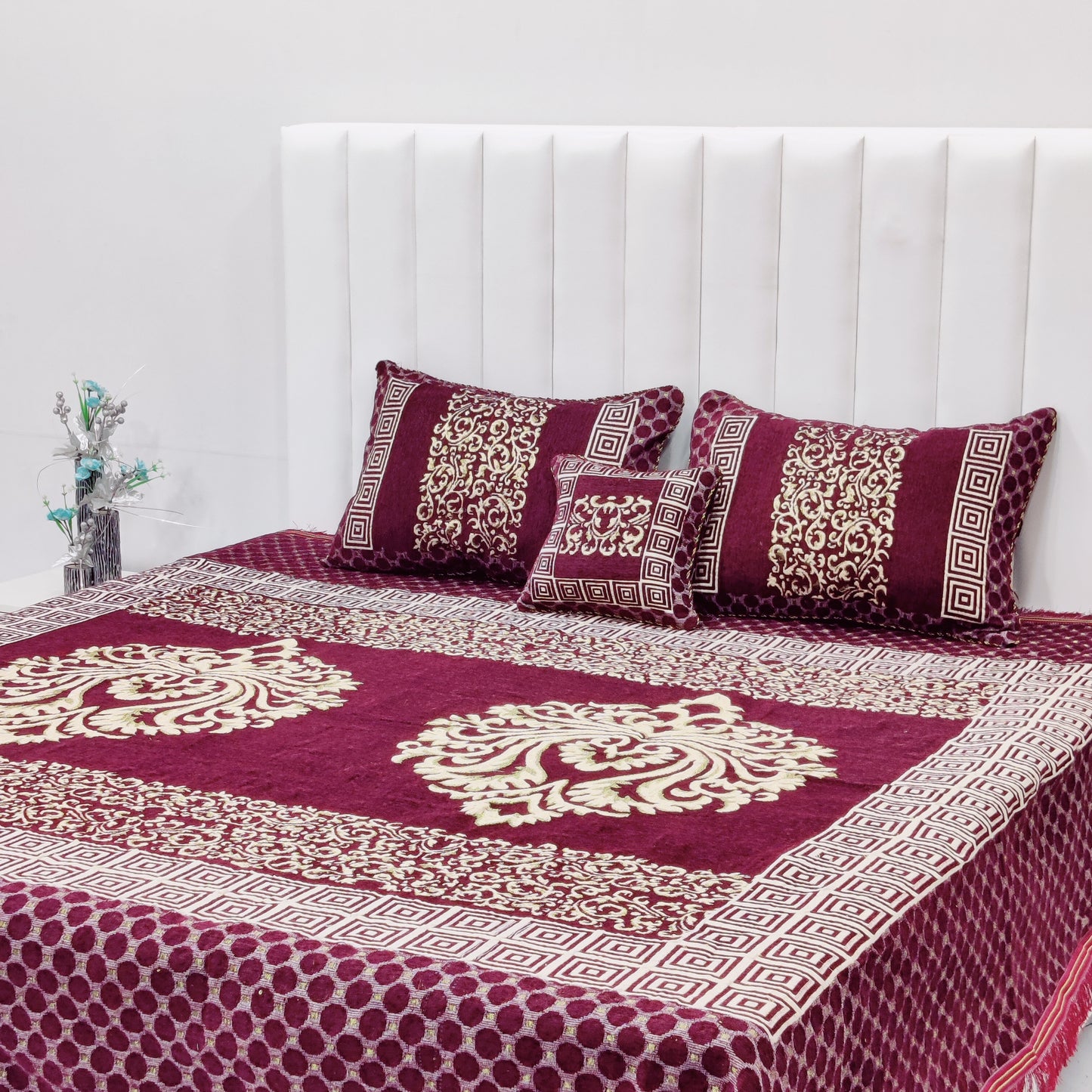 4 Pcs Velvet Jacquard Bedsheet v1.d3