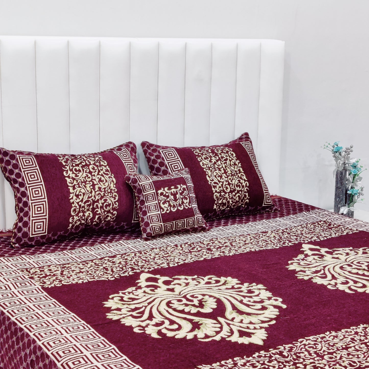 4 Pcs Velvet Jacquard Bedsheet v1.d3