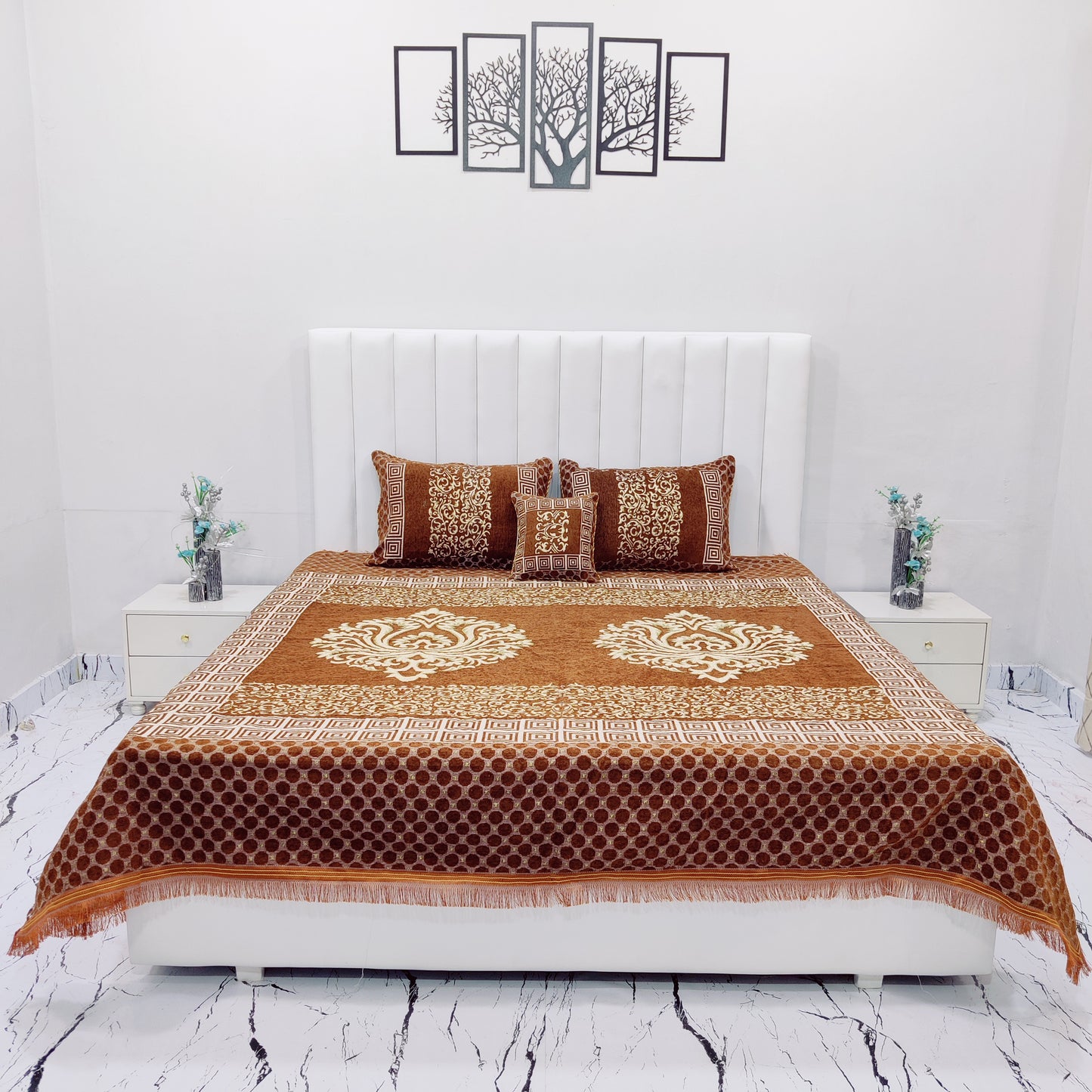 4 Pcs Velvet Jacquard Bedsheet v1.d2